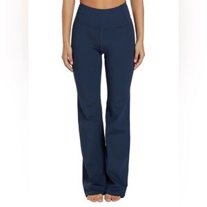 Girlfriend Collective
Compressive Flare Legging